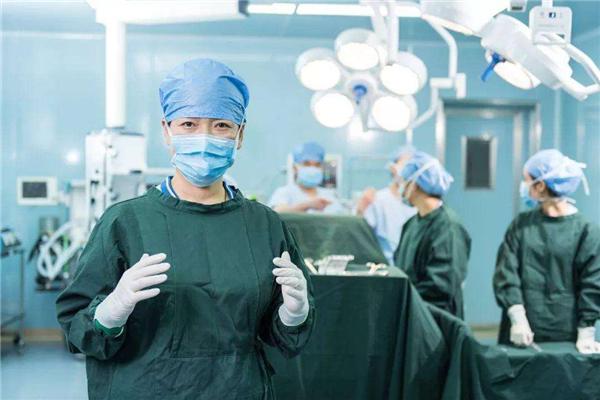 自己把痛风石“挤出来”会发生什么?后果不敢想象!