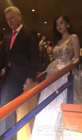 不合体猜离婚，合体了说作秀，网友好难伺候啊...