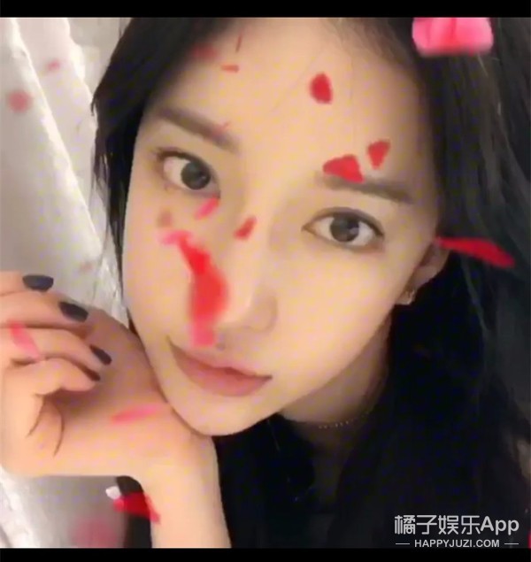 她这10亿怕是只拿来做营销了....