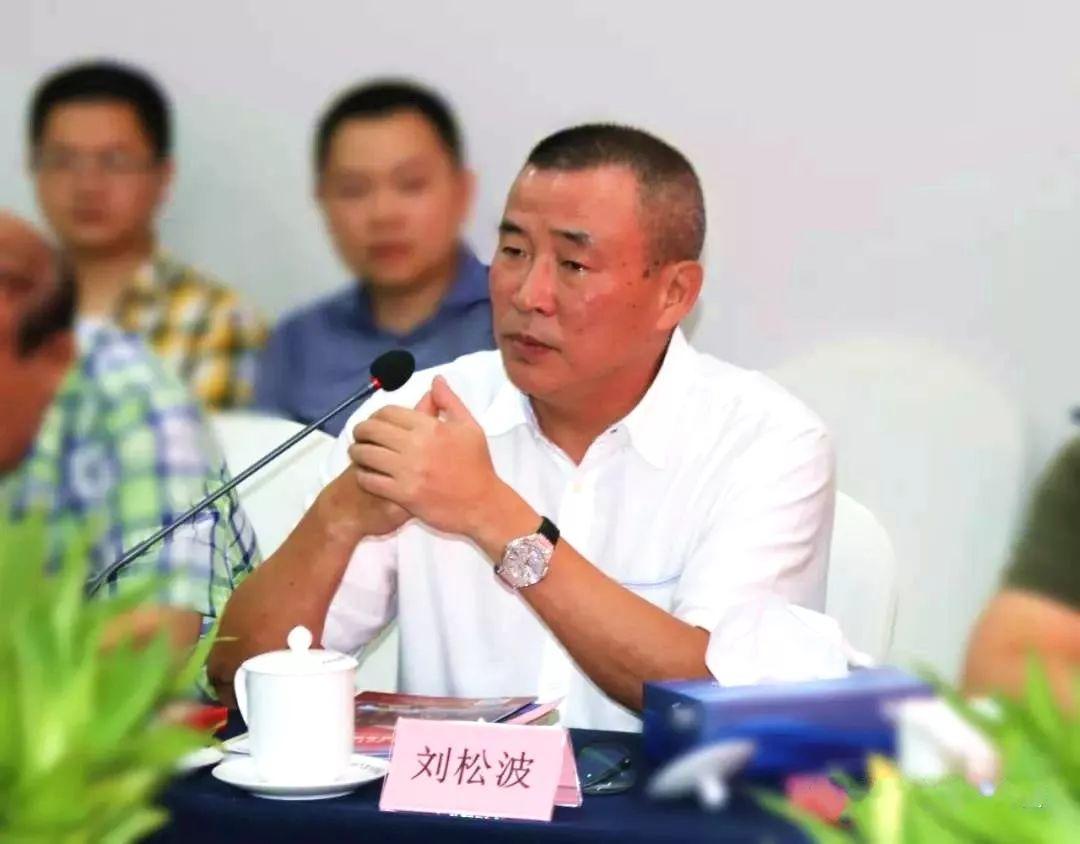 受到商会会长刘松波,监事长刘义卫,常务副会长苏锐彬,刘泽辉,副会长兼