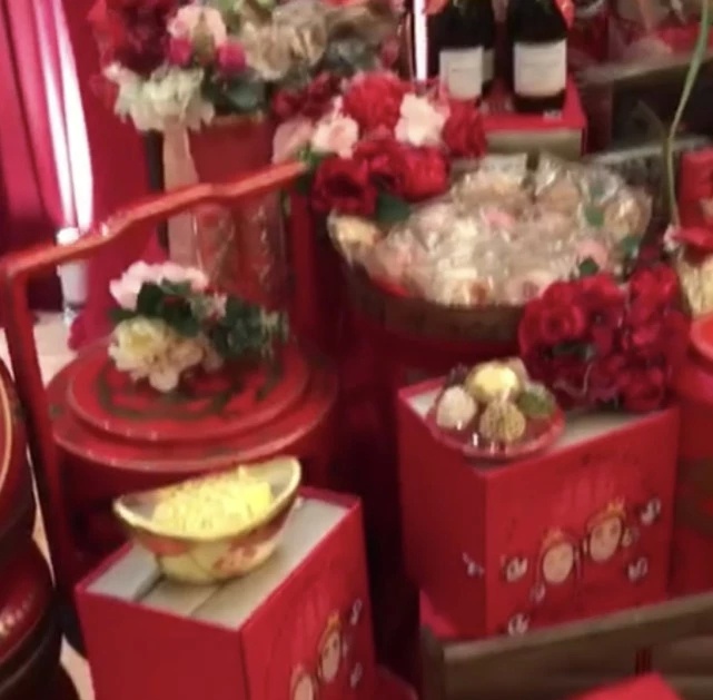 赌王四房女儿何超盈豪华“过大礼”曝光，像皇室公主出嫁一样夸张