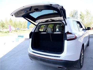 停车场难找车、尾门太高够不着？这几个汽车隐藏功能一定要知道！