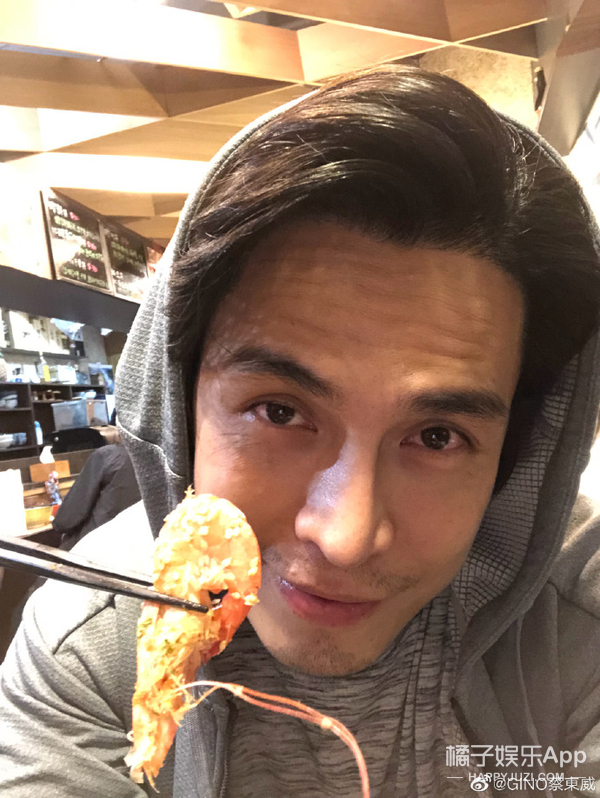 还记得《微笑Pasta》里的阿哲吗？他现在长这样啦！