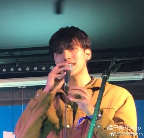 这位校草上什么相亲节目啊，参加选秀一定能出道吧！
