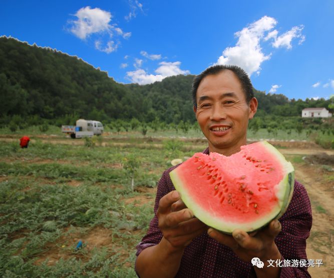 文化旅游侯亮平在瓜田里等你哟!