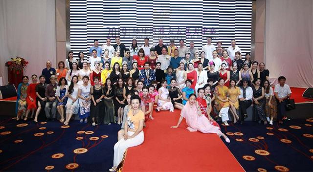 2019环球典雅太太选美比赛 开启美丽智慧的新时代风尚