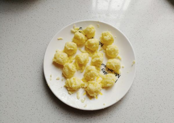 教你制作美味的芝士夹心肉丸子，香而不腻，一家人都说太好吃了
