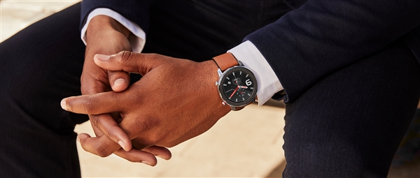华米发布Amazfit GTR智能手表：首次钛金属、74天超长续航