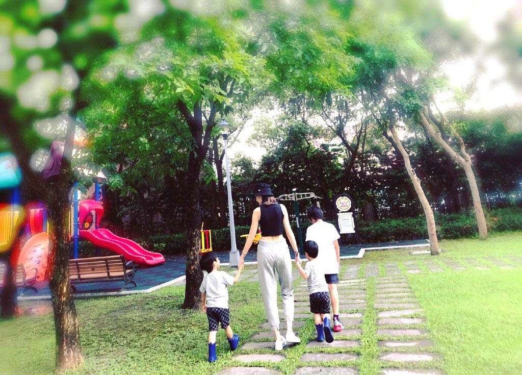 林志颖娇妻穿比基尼身材火辣，一双大长腿美得太惊艳