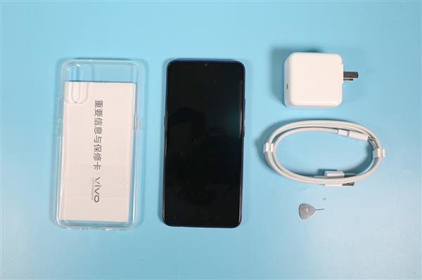 没三摄就落伍了！vivo Z5评测：千元机性价比就该这么玩