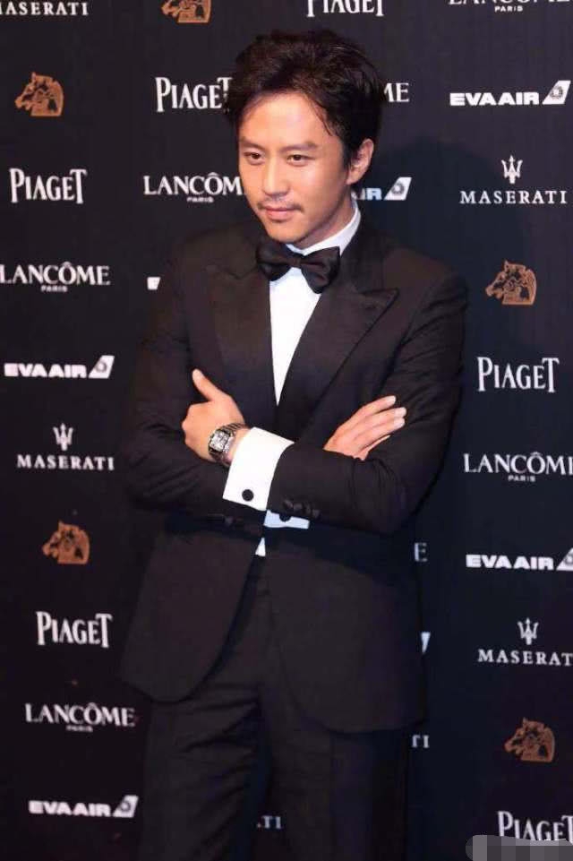 金马奖事态升级：张艺谋和邓超自愿缺席晚宴，不吃饭也要硬气