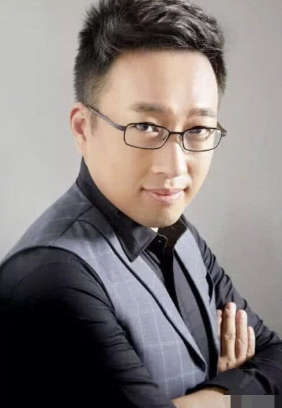 邱泽回应于正：我很忙，没太了解这件事，可能档期上有误会