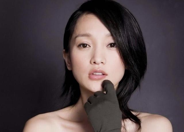 周迅霍建华突缺席台湾《如懿传》记者会，胡歌、邓超孙俪提前离台