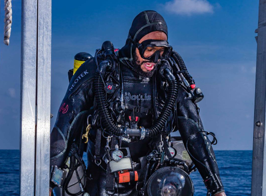 越玩越高级!迪奥参加深潜项目