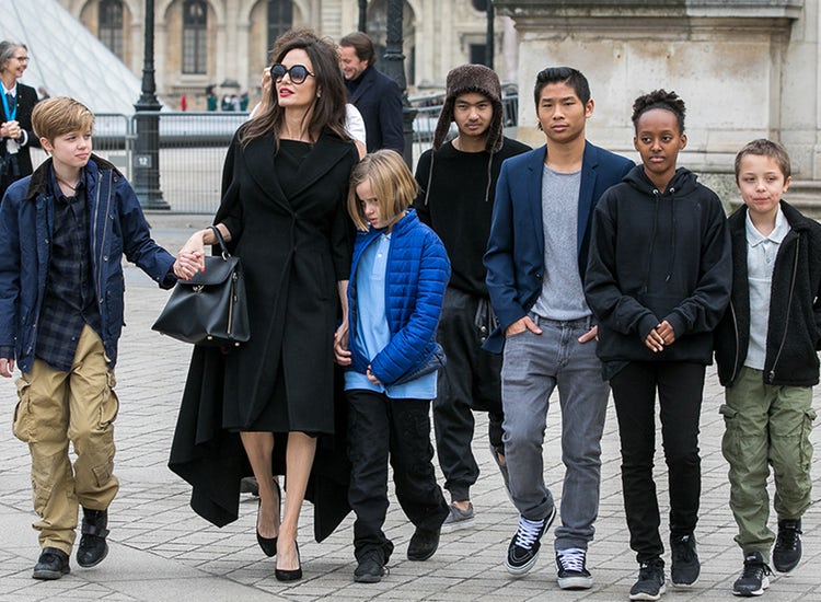 12岁身高1米7，茱皮亲生的大女儿Shiloh是越长越帅气了