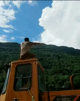 兄弟们再坚持两天,我正在练习射箭
