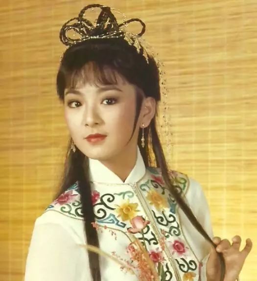 被前任当众家暴、为现任跳楼，最美如萍的感情也太坎坷了