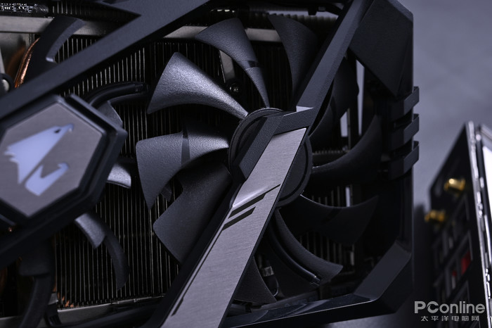 技嘉AORUS GeForce RTX 2080 Ti XTREME评测：极致旗舰