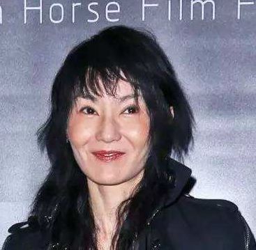 她超越黎姿阿娇成为香港最抗老女星！比20年前少女是什么操作？
