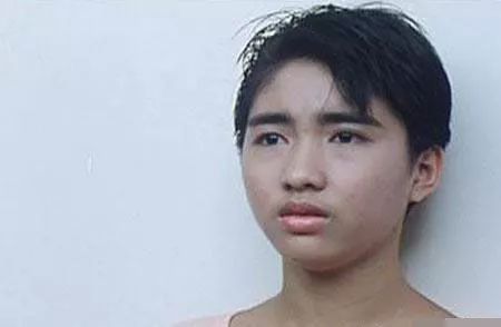 某女星不嫁富豪改嫁男演员，竟是怕孩子铁锤了她鼻子是整的？