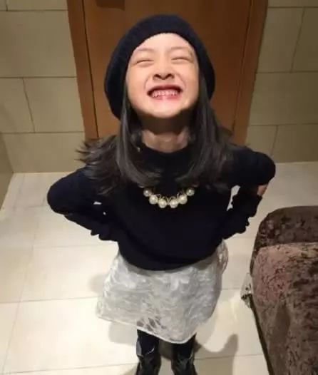 某女星不嫁富豪改嫁男演员，竟是怕孩子铁锤了她鼻子是整的？