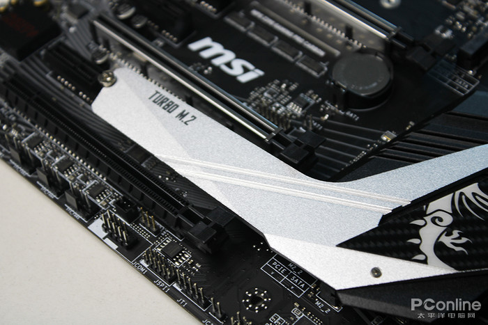 微星MPG Z390 GAMING PRO CARBON评测：疾速超跑