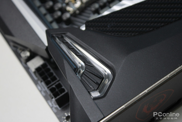 微星MPG Z390 GAMING PRO CARBON评测：疾速超跑