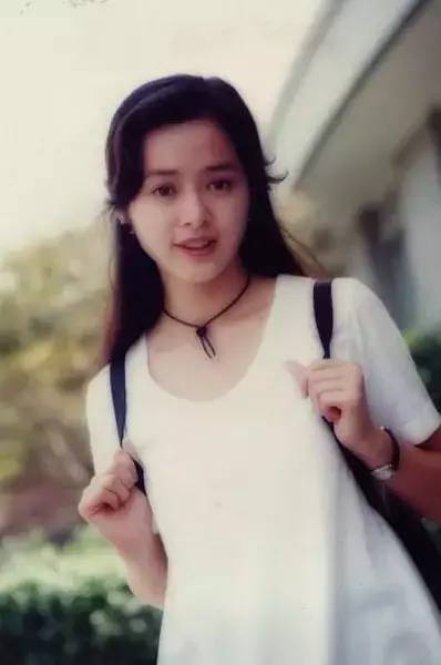 离婚内幕曝光，因为老公满足不了她，玉女人设彻底崩塌