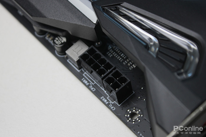 微星MPG Z390 GAMING PRO CARBON评测：疾速超跑