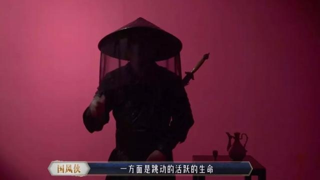 《国风美少年》首播热度高，鞠婧祎却被吐槽没文化没教养！