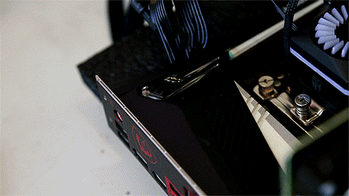 微星MPG Z390 GAMING PRO CARBON评测：疾速超跑