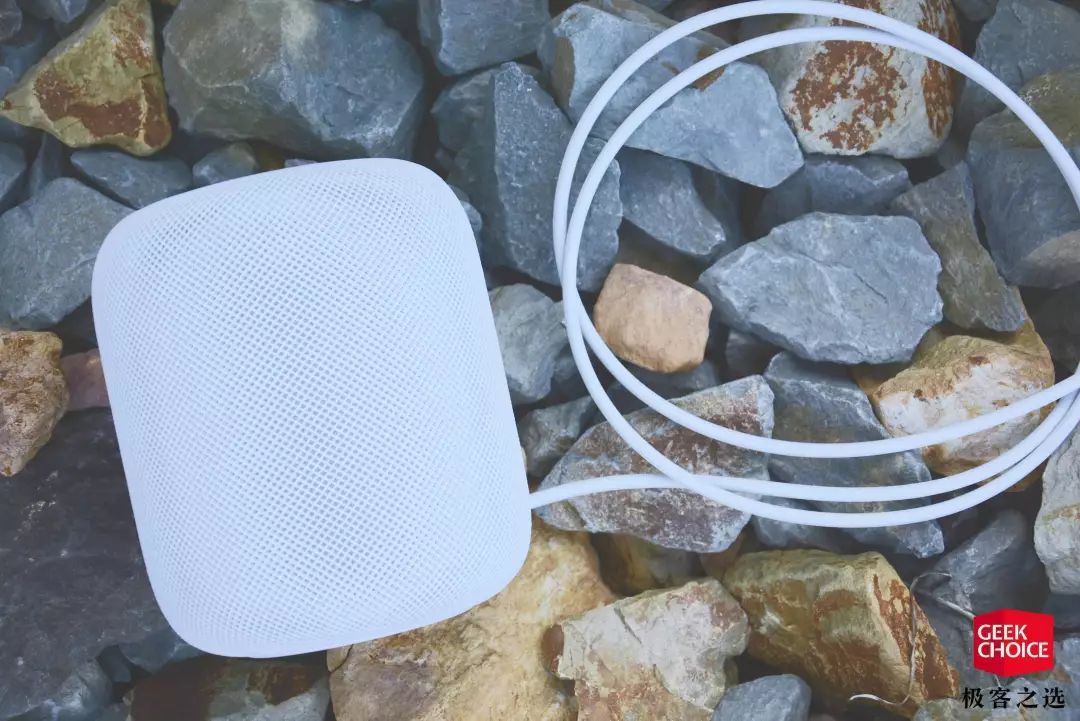 除了公布国行版 HomePod 上市日期，苹果还带来了几款新配件