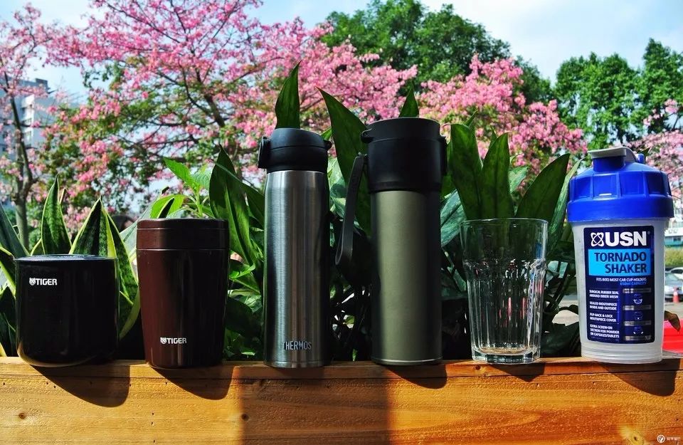 用保温杯开启「嗜茶儿童」的泡茶方式，丹麦 PO 泡温杯体验
