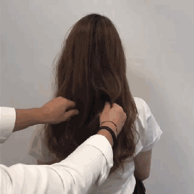 step3:最后将头发散下来,用造型品定型. 高手进阶版