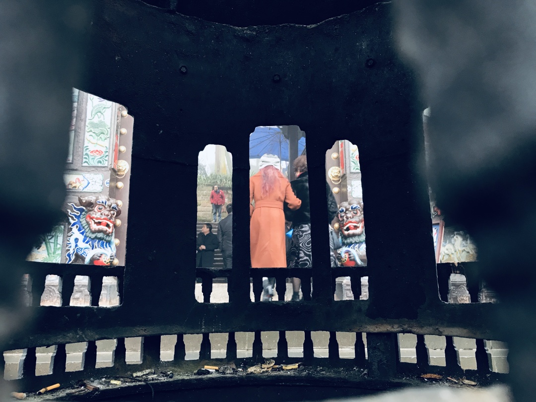 乱逛 如果下雪，我就想跑进青城山的迷雾