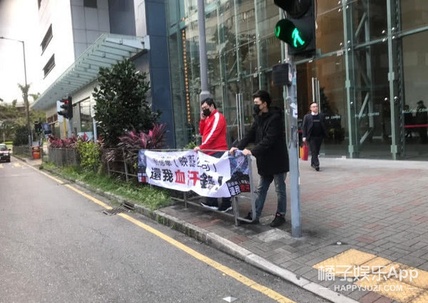 晚报|一只清单脱粉许凯 2018环球小姐装扮曝光