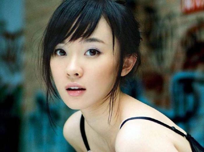 娱乐圈里面长相最"干净"的女明星,刘诗诗垫底,排名第一的是她