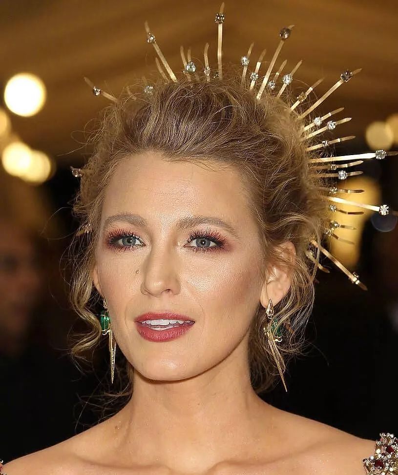 可怕！当红女明星脸上集体出现了这个东西！