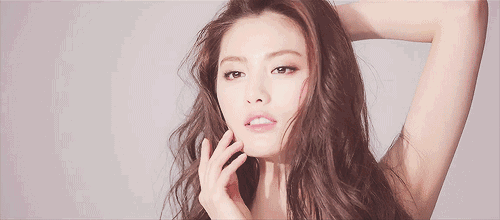 超越刘亦菲连续两年被评为亚洲最美的她，突然肿成这样了？