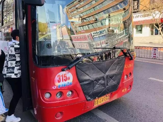 啥？公交车戴口罩、电动车穿棉袄……这些都是东北人冻出来的智慧