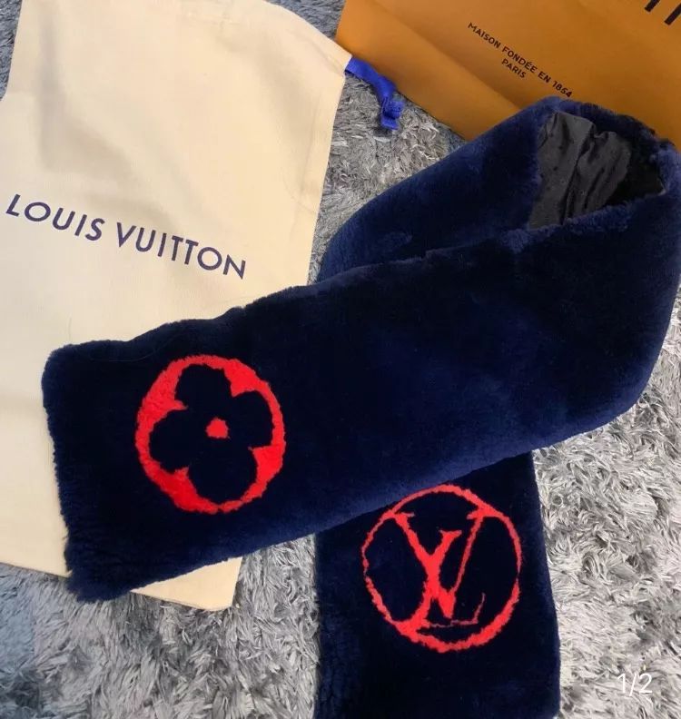 30件冬季必备毛绒绒单品，既能保持温度也能拥有风度！