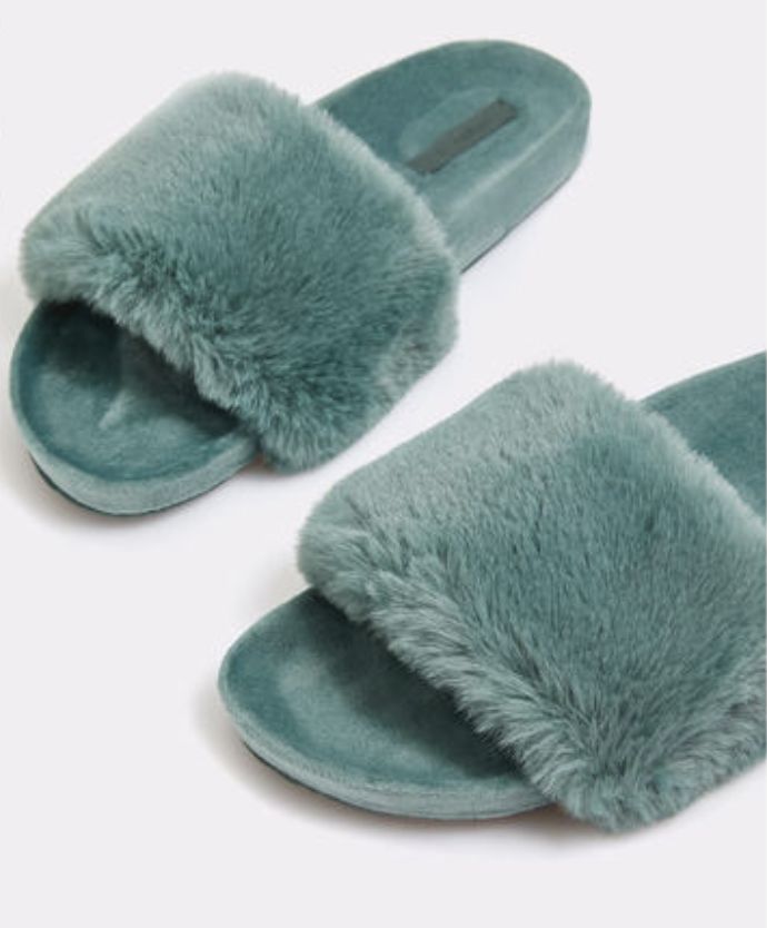 30件冬季必备毛绒绒单品，既能保持温度也能拥有风度！