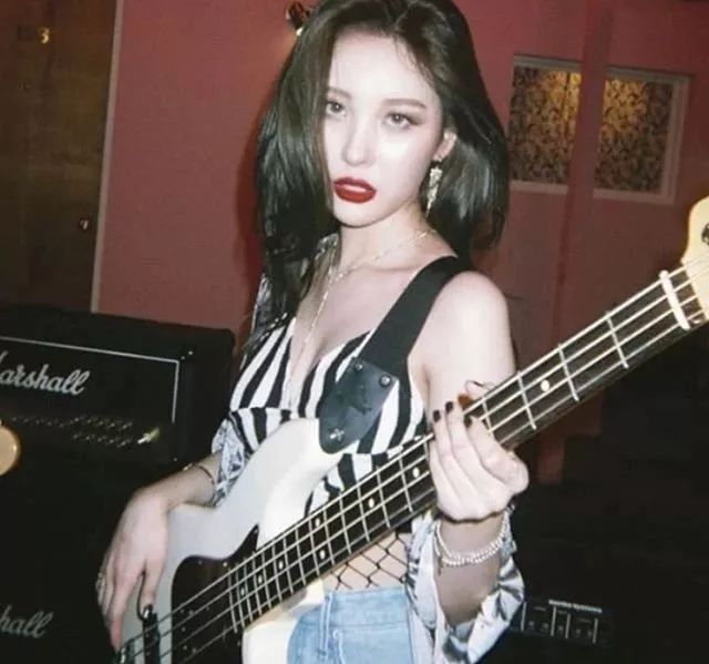 李宣美南韩腿精人设崩了！赢了五亿天价美腿，却输给赵薇？