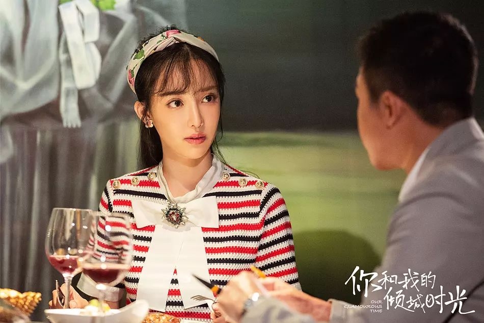 塑料蛇精脸出道了，和赵丽颖飚戏，自爆整容原因：不得已