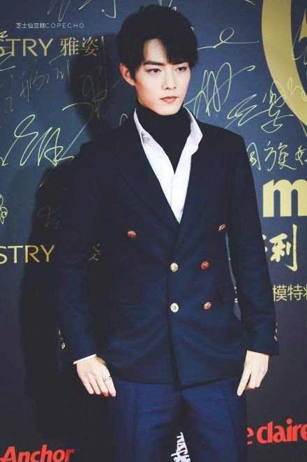 零下9度穿吊带裙的宋祖儿被夸碾压全场大小花，这妈妈桑发型认真的？