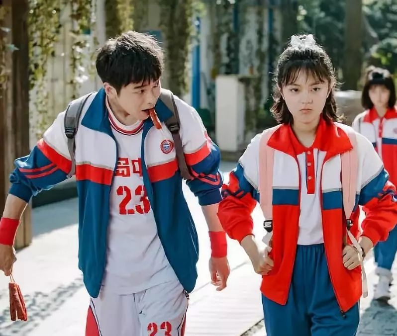 把关晓彤比下去了，新国民闺女身价7个亿，马上要爆红