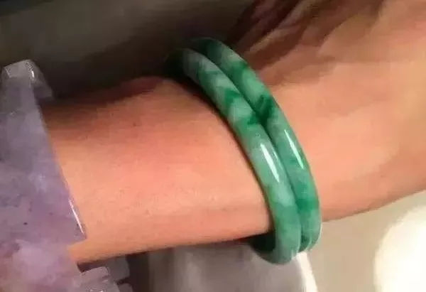 手鐲就一定是圓的？這些手鐲打破你的認知