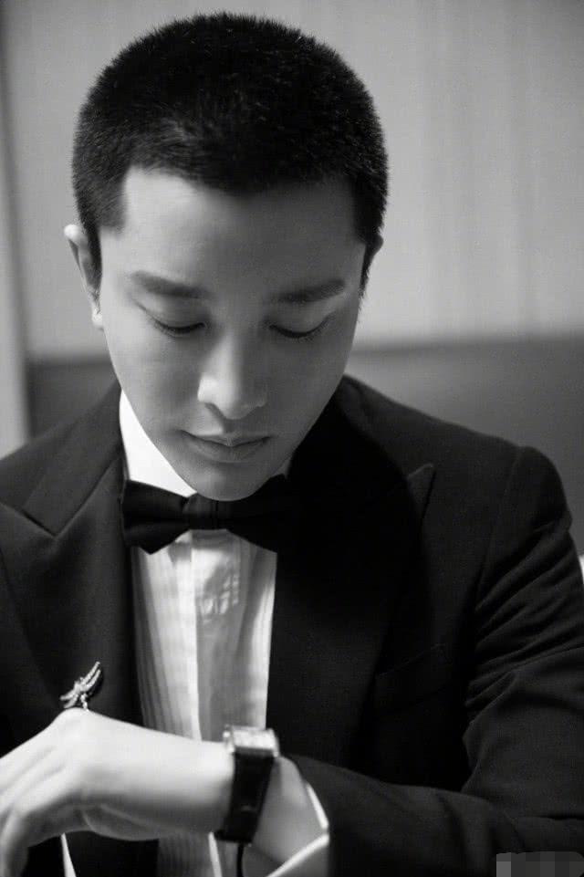 呼吸一口“新鲜空气”有多难？如今贾乃亮的发文与李小璐背道而驰