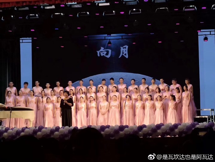 每日神段子丨一个人宣布减肥，那就表明，她要背着别人偷偷吃东西了