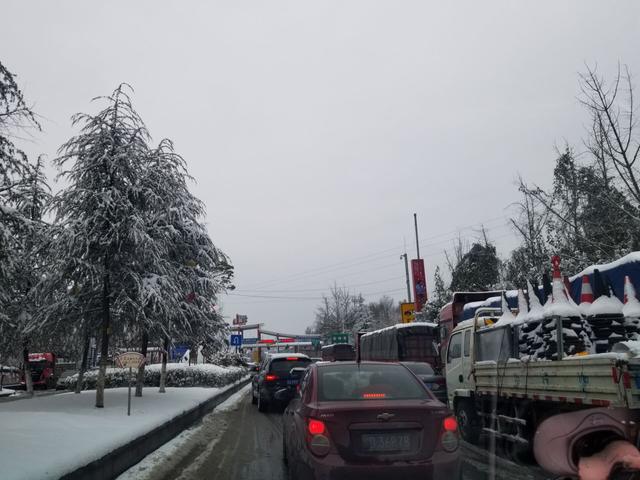 G65高速渝湘段紧急路况!渝东南片区所有车辆全部滞留沿线区县